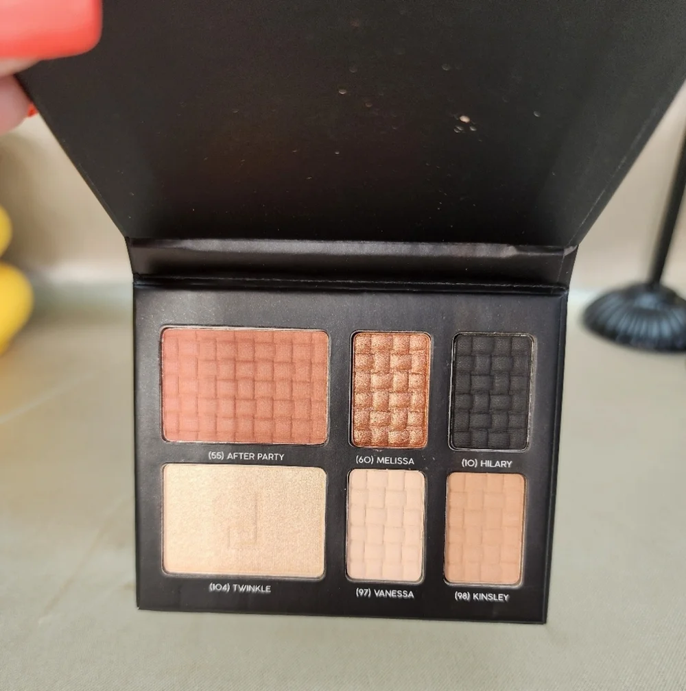 New Doucce On The Go Palette